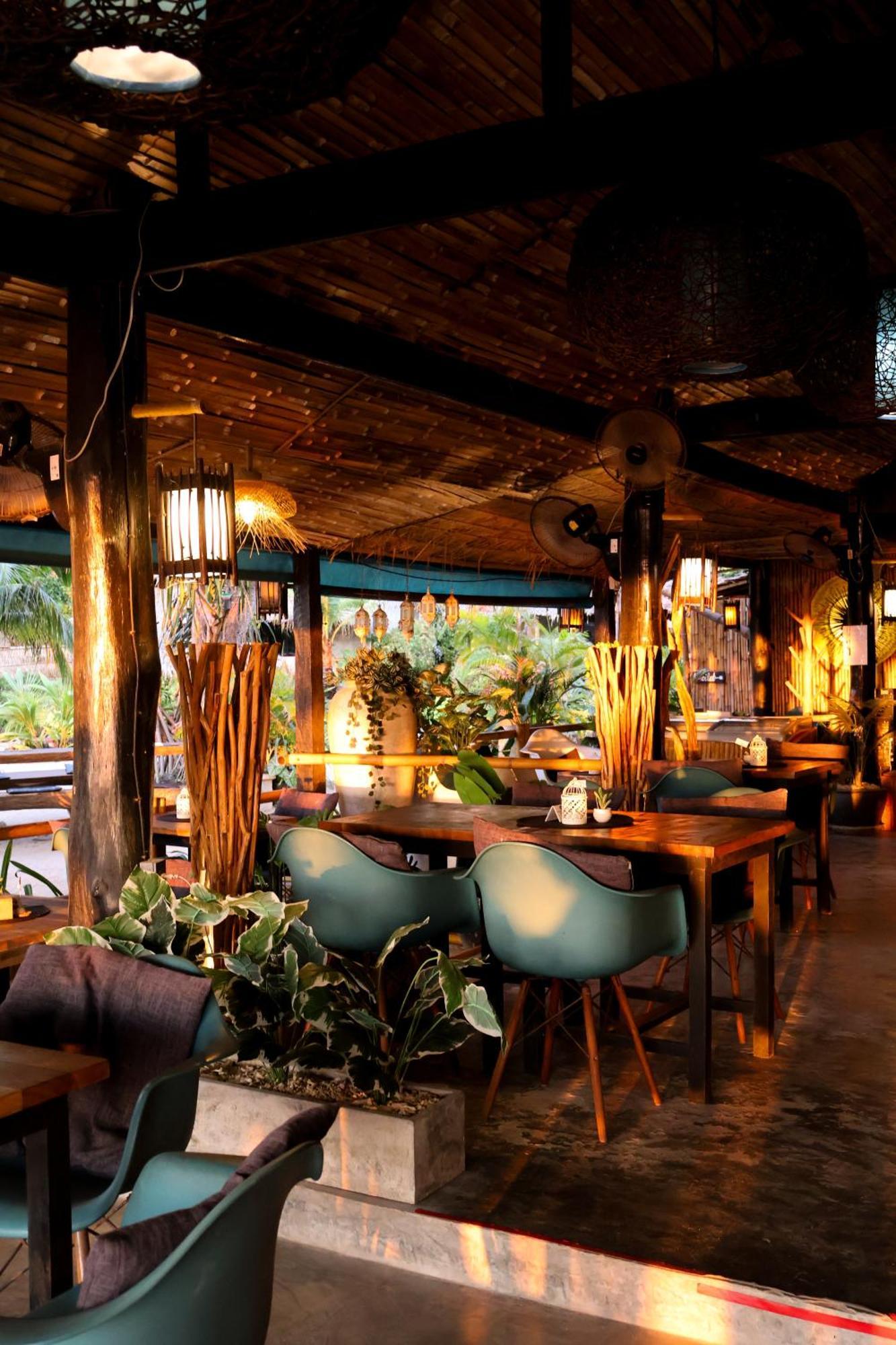 เดอะ เลซี่ ลอดจ์ Hotel เกาะลันตา ภายนอก รูปภาพ